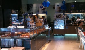 Paris Baguette – Madang Paris Baguette: Madang Courtyard: Western, Wilshire 2012