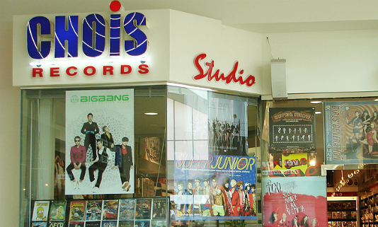 lona Posteridad superficie Choice Music LA (Chois Records) Kpop Store in Koreatown LA