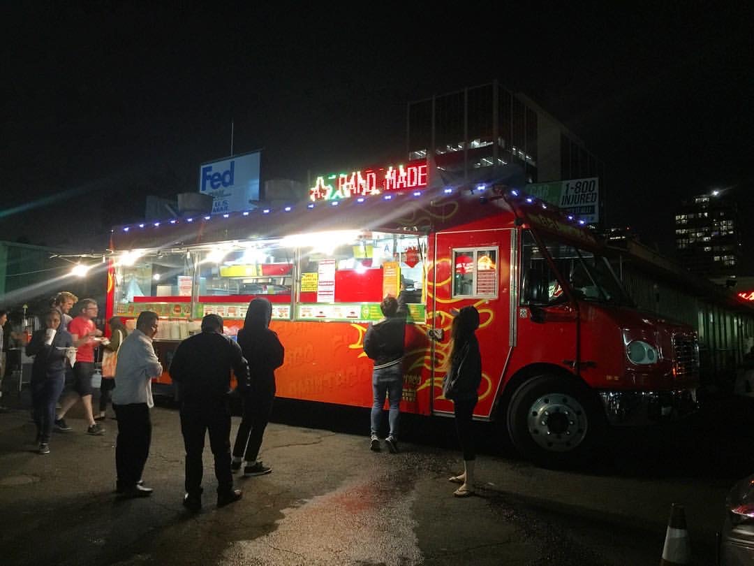 El Flamin' Taco Truck in Koreatown LA