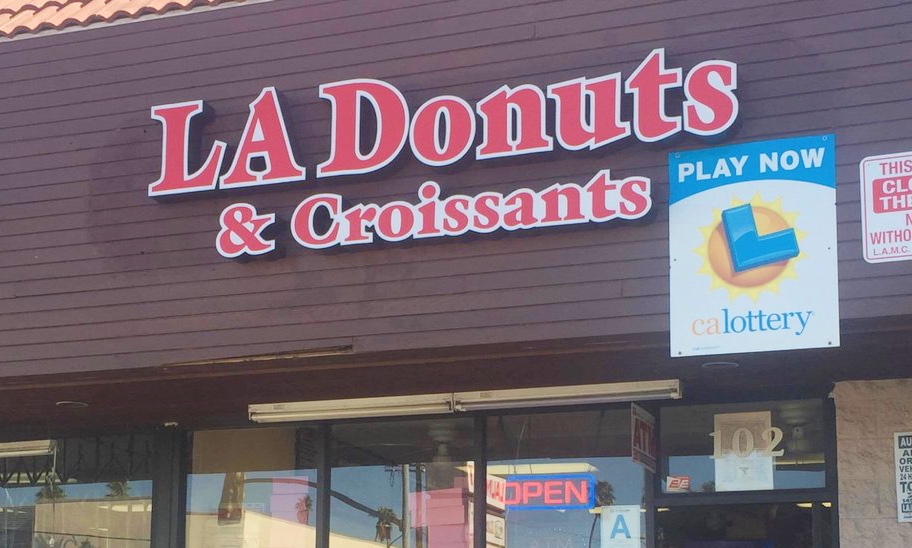 LA Donuts & Croissants in Koreatown LA